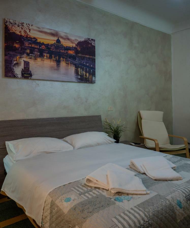 ローマ Principe Amedeo Bed & Breakfast エクステリア 写真